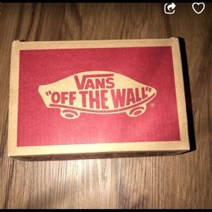 Toddler can sneakers